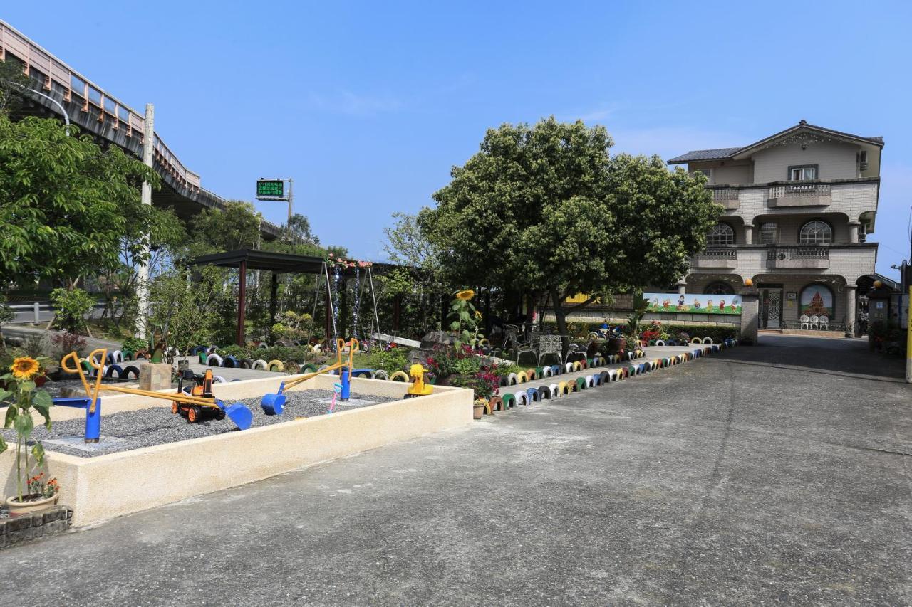Sweetheart Homestay Luodong Exterior foto