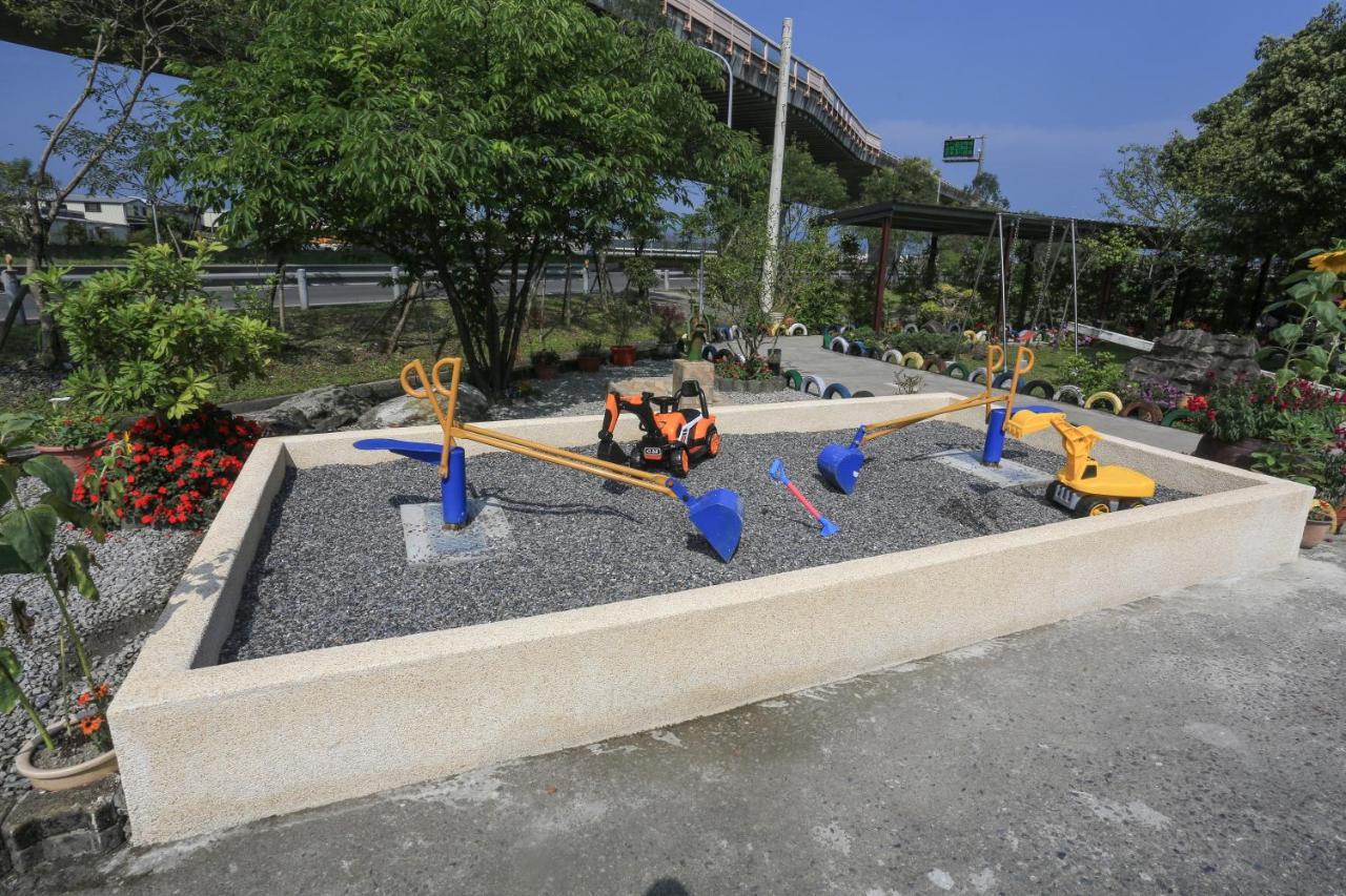 Sweetheart Homestay Luodong Exterior foto